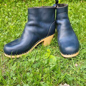 Swedish Hasbeens, Women's Leather Ankle Boot, gently used - sz 39 - $200